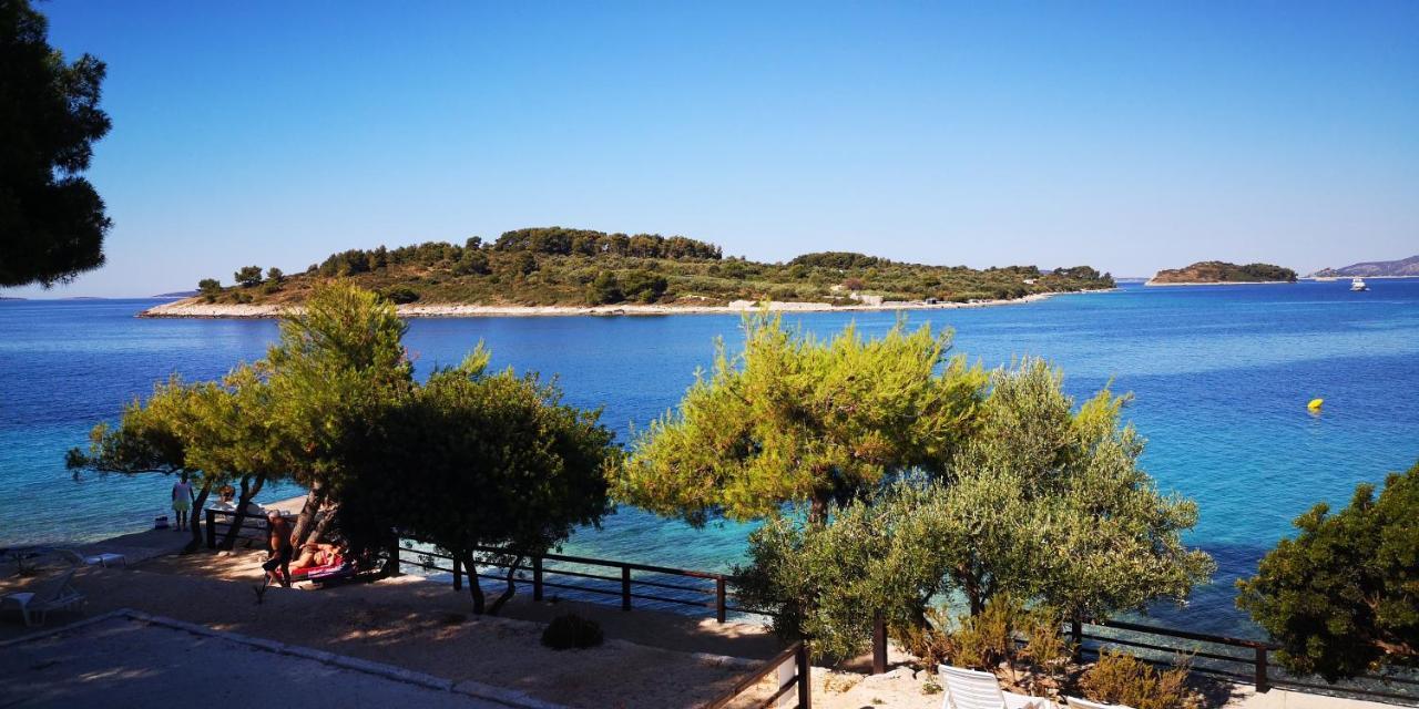 Apartment Okrug Gornji - Trogir With Sea View Eksteriør bilde