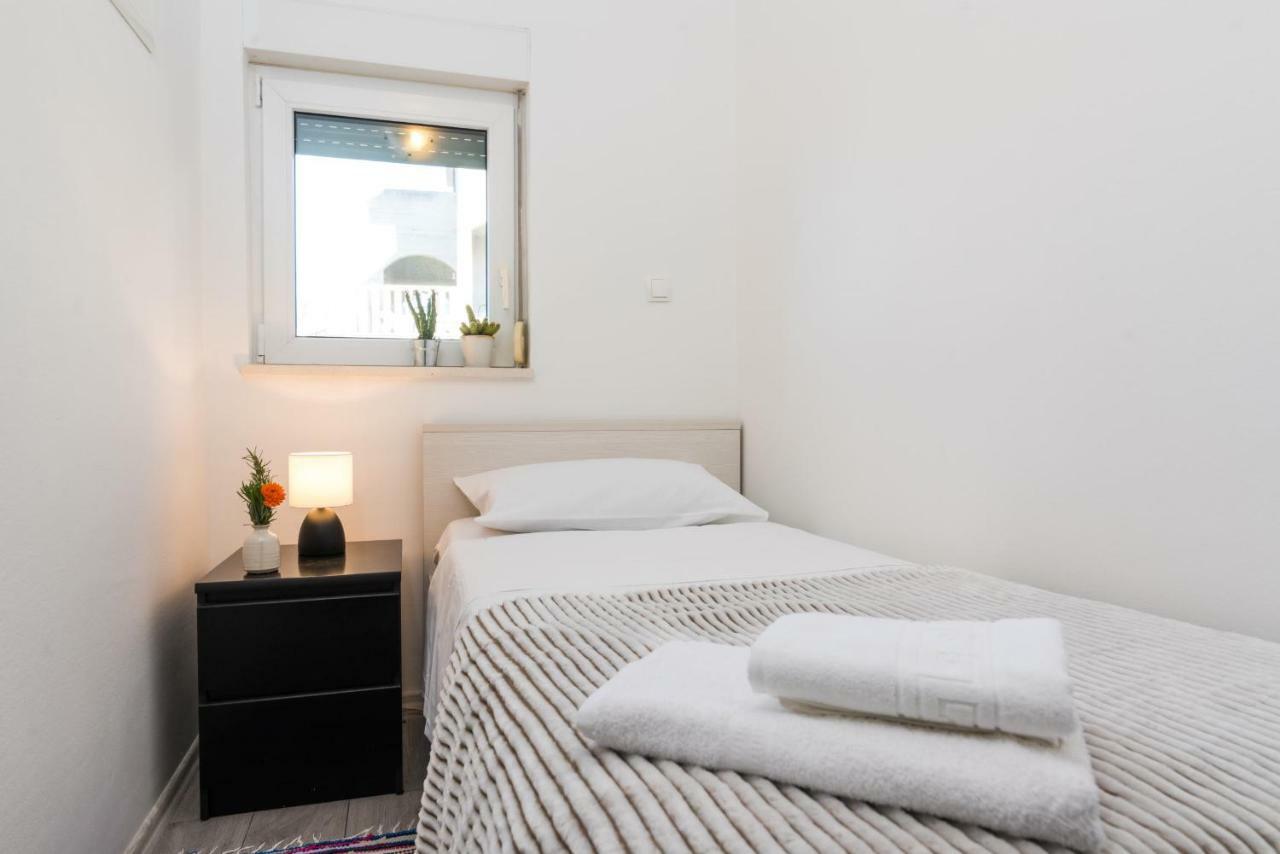 Apartment Okrug Gornji - Trogir With Sea View Eksteriør bilde