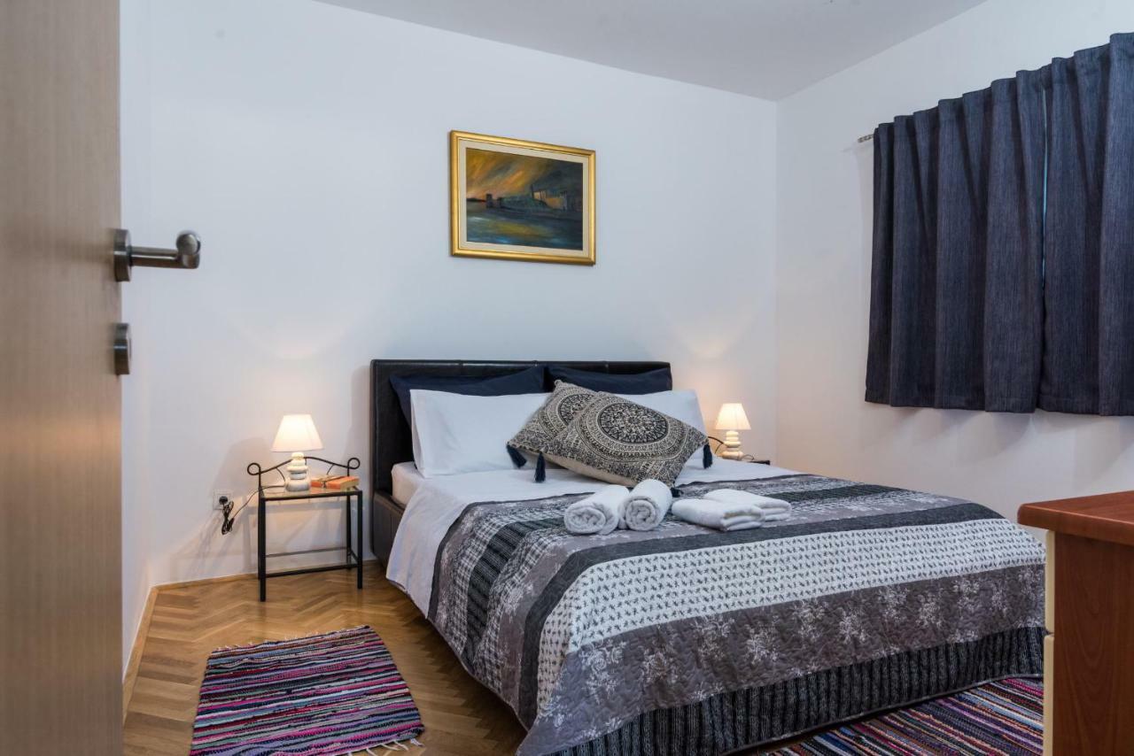 Apartment Okrug Gornji - Trogir With Sea View Eksteriør bilde
