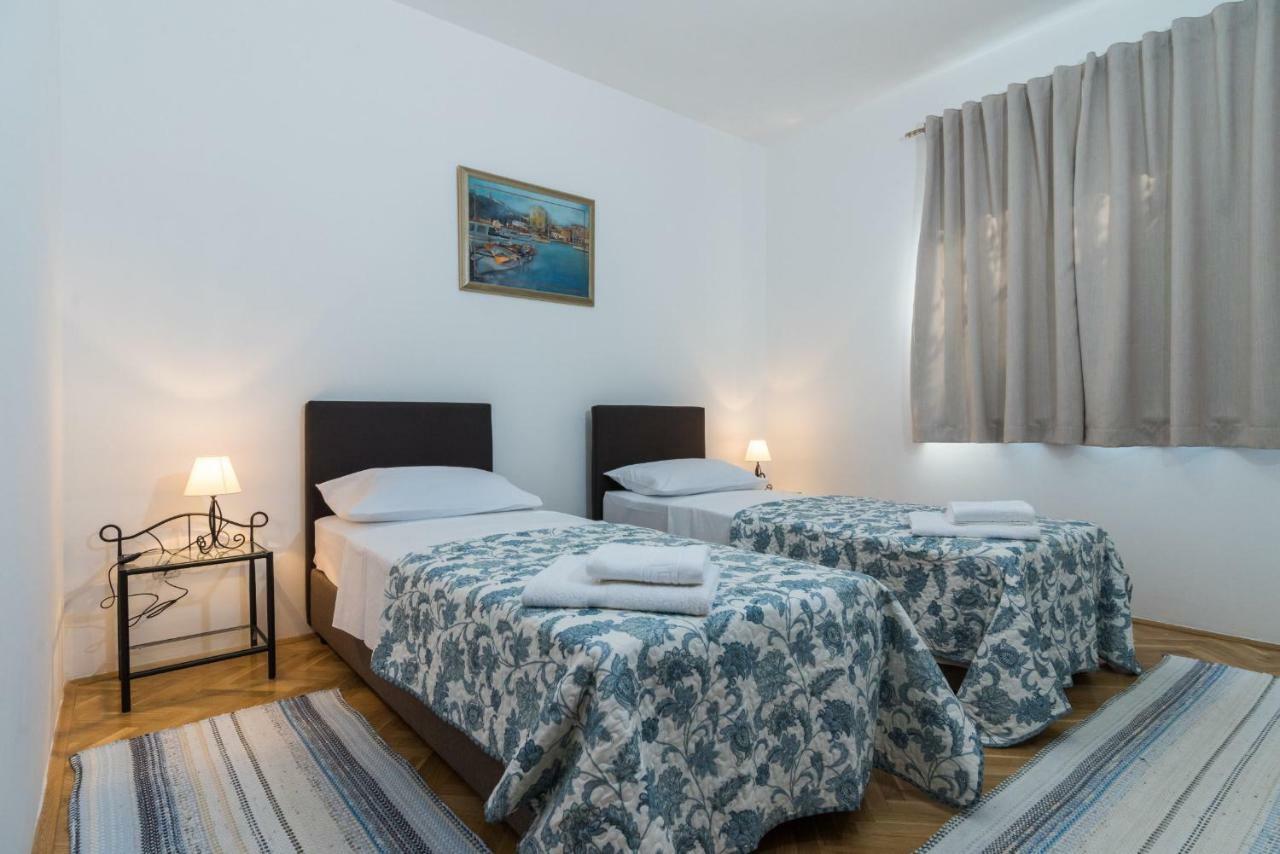 Apartment Okrug Gornji - Trogir With Sea View Eksteriør bilde