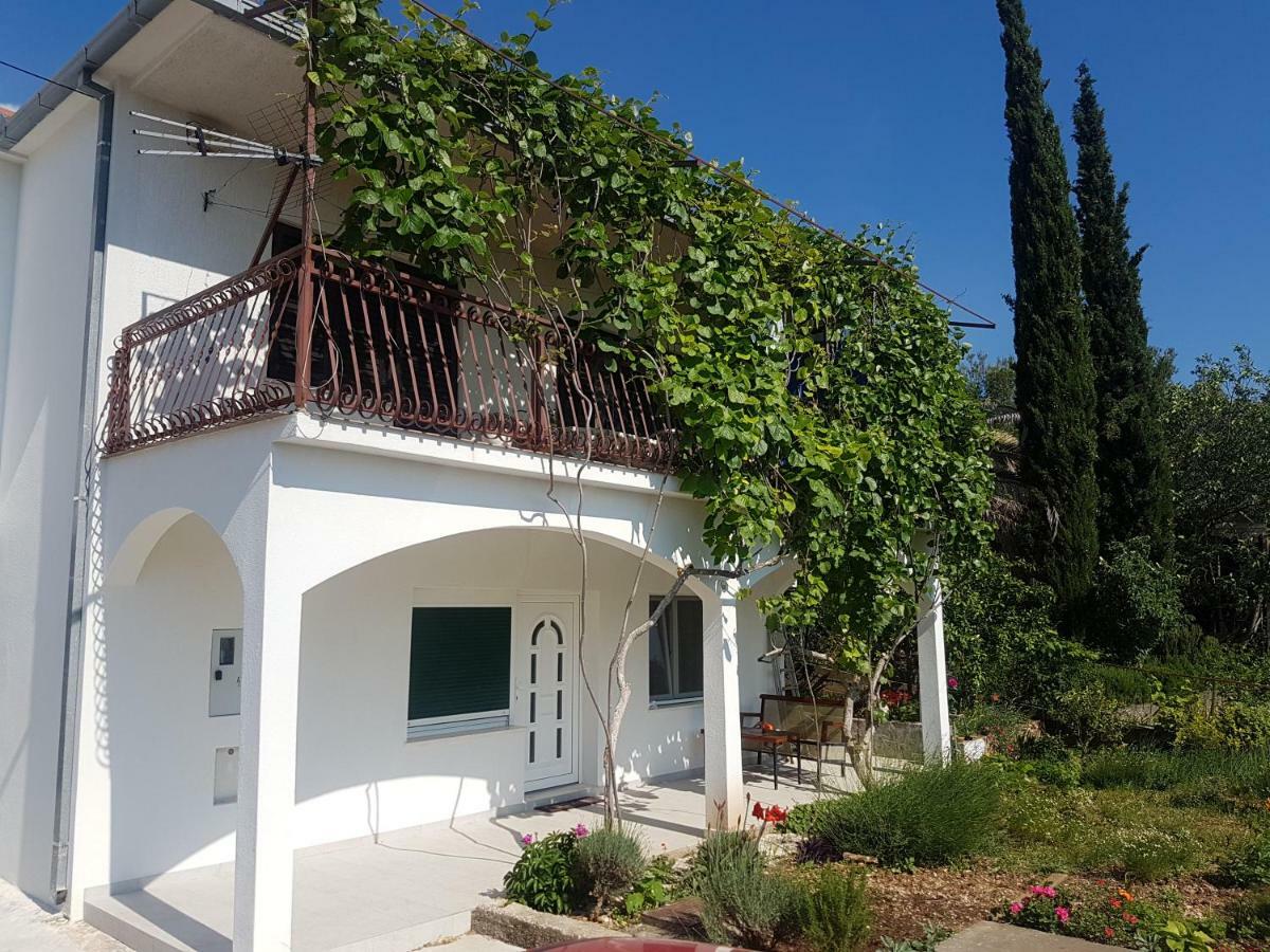Apartment Okrug Gornji - Trogir With Sea View Eksteriør bilde