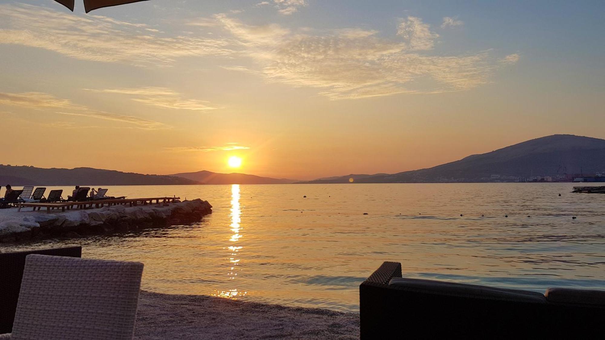 Apartment Okrug Gornji - Trogir With Sea View Eksteriør bilde